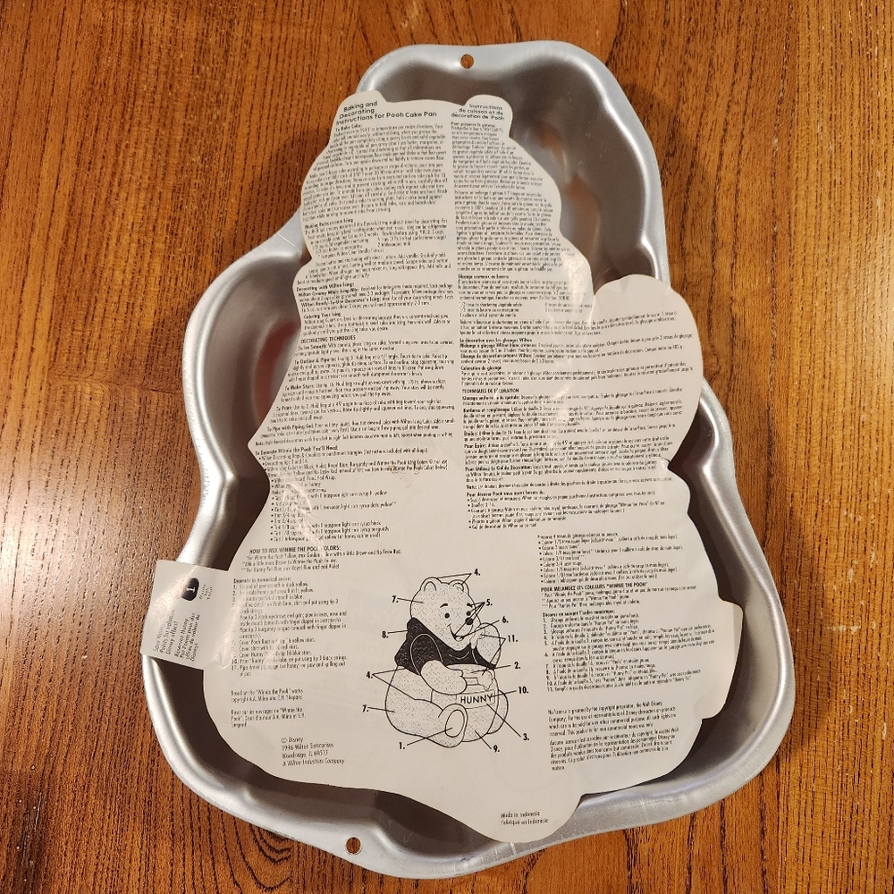 1995 Winnie the Pooh Wilton Cake Pan Vintage Pooh Bear Birthday Cake Pan Disney - Picture 7 of 16